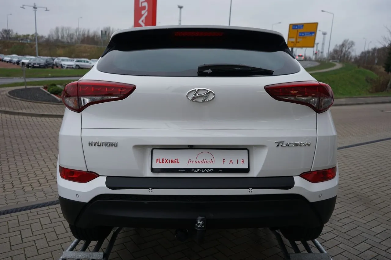 Hyundai Tucson 1.6 Advantage blue...  Image 2